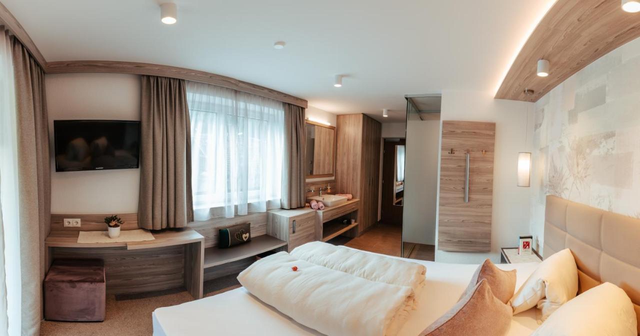 סנט לאונרד אים פיצטל Hotel St-Leonhard מראה חיצוני תמונה