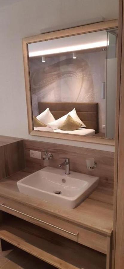 סנט לאונרד אים פיצטל Hotel St-Leonhard מראה חיצוני תמונה