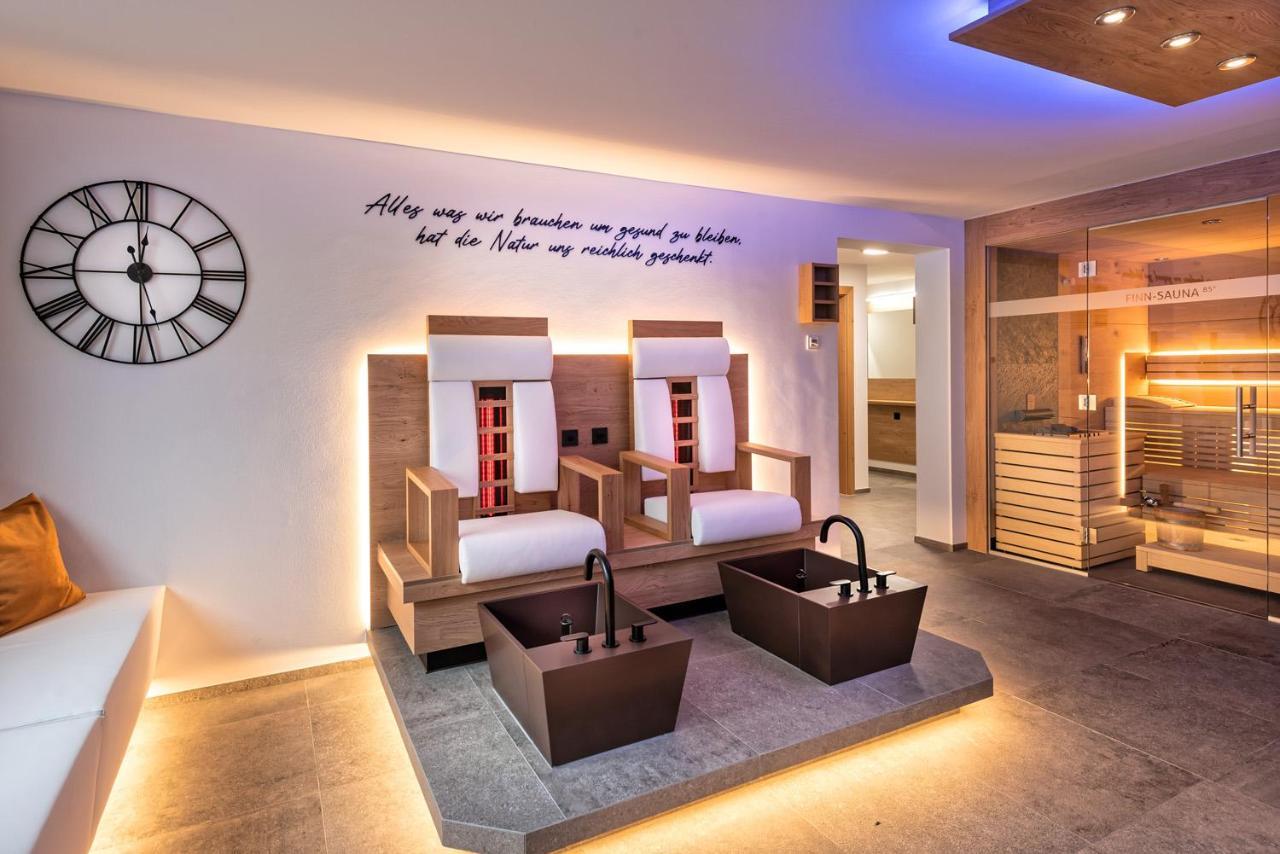 סנט לאונרד אים פיצטל Hotel St-Leonhard מראה חיצוני תמונה