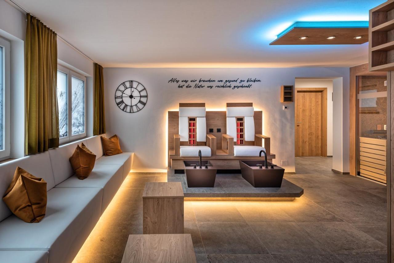 סנט לאונרד אים פיצטל Hotel St-Leonhard מראה חיצוני תמונה